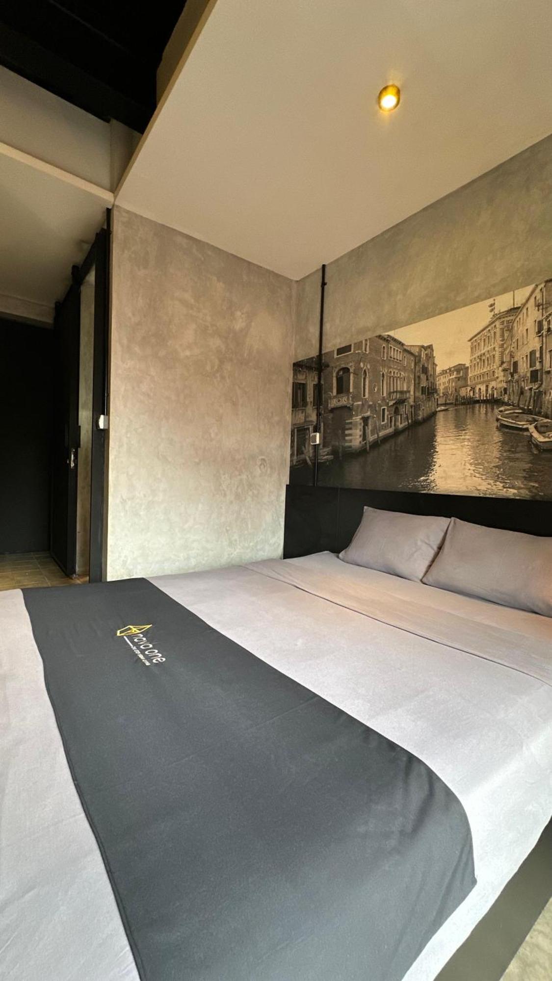 Nava One Hotell Semarang Eksteriør bilde